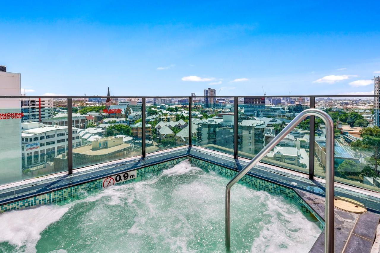 Quattro On Astor Aparthotel Brisbane Eksteriør bilde
